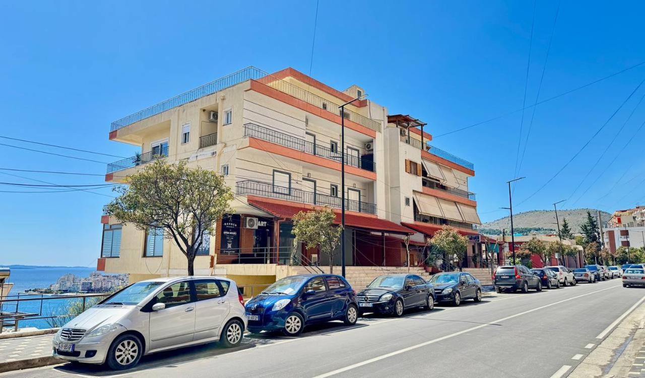 Colorful Sea View Apartment Sarandë Esterno foto