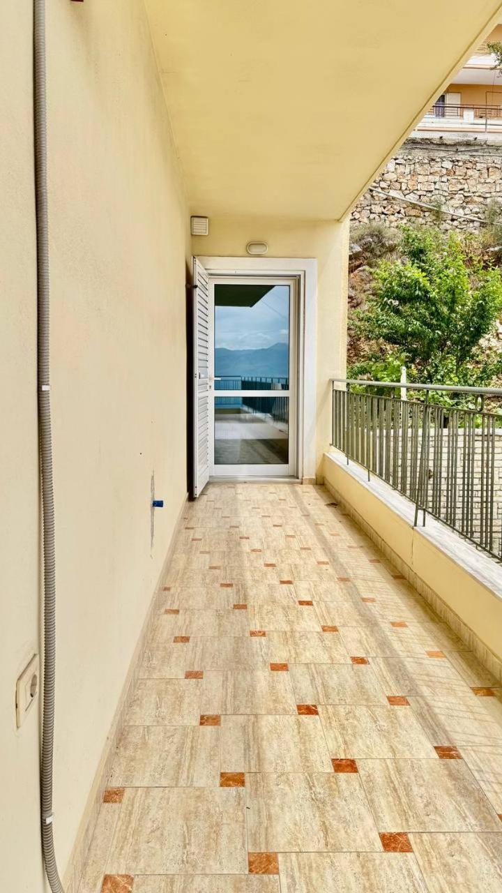 Colorful Sea View Apartment Sarandë Esterno foto