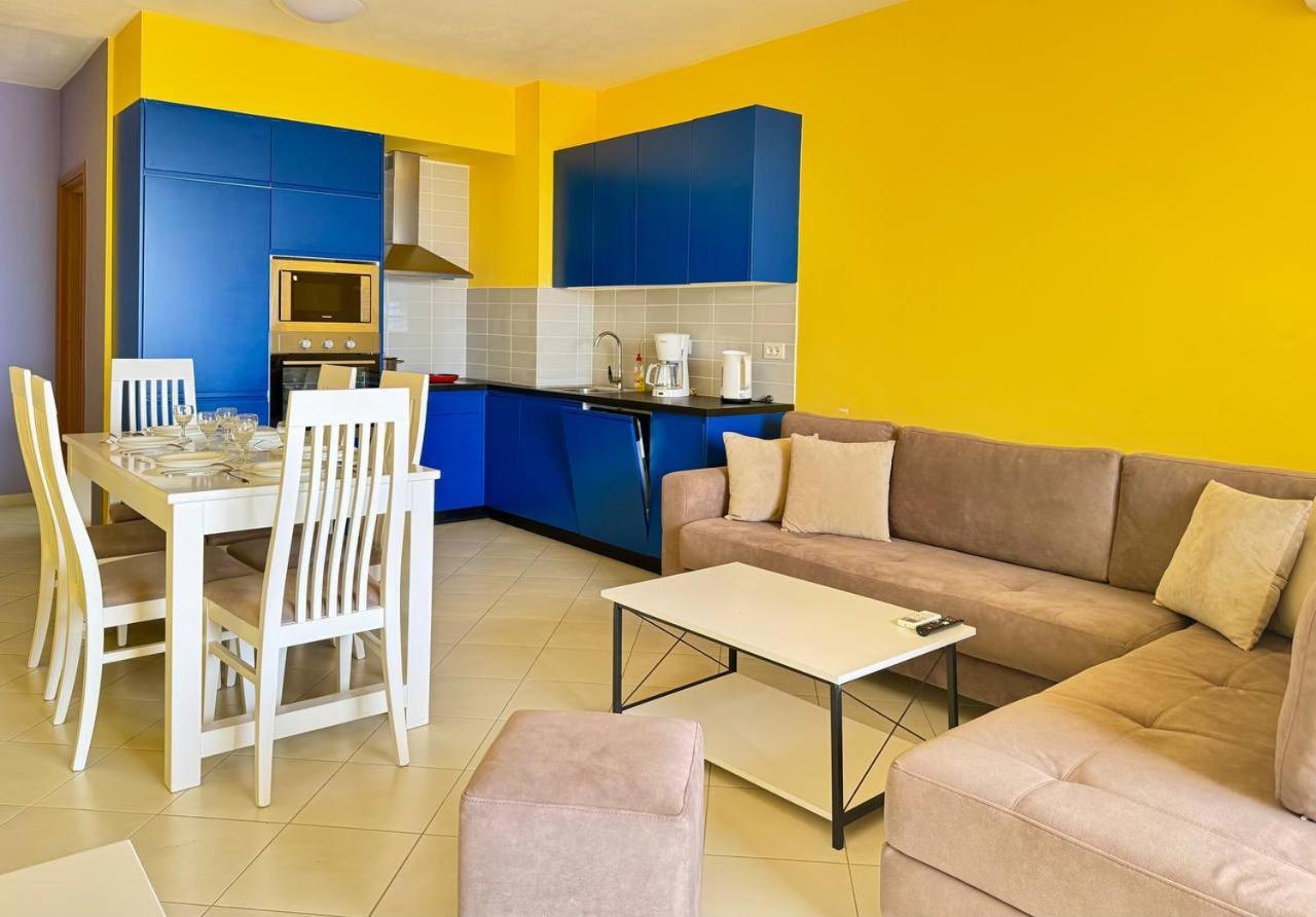 Colorful Sea View Apartment Sarandë Esterno foto